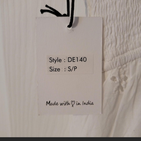 White Lace Dress - Picture 4 of 4